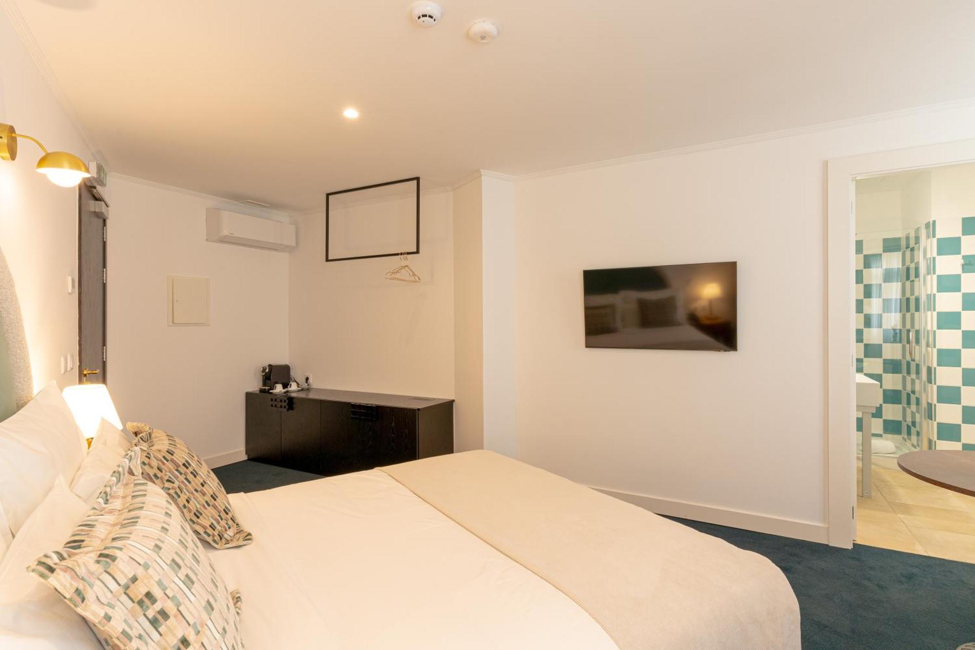 Westlight Lisboa Madalena Hotel Екстериор снимка