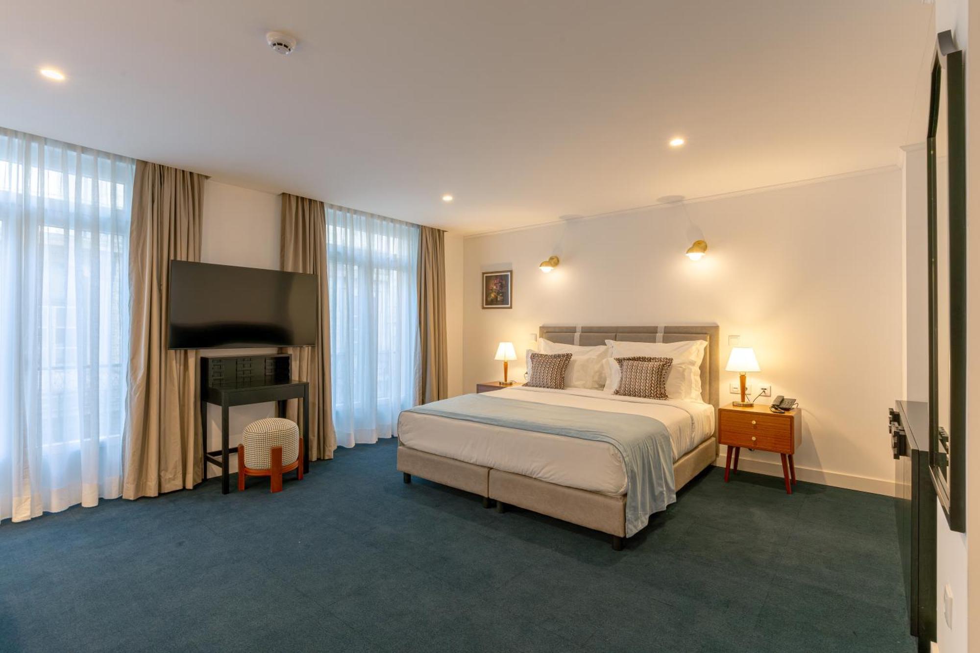 Westlight Lisboa Madalena Hotel Екстериор снимка