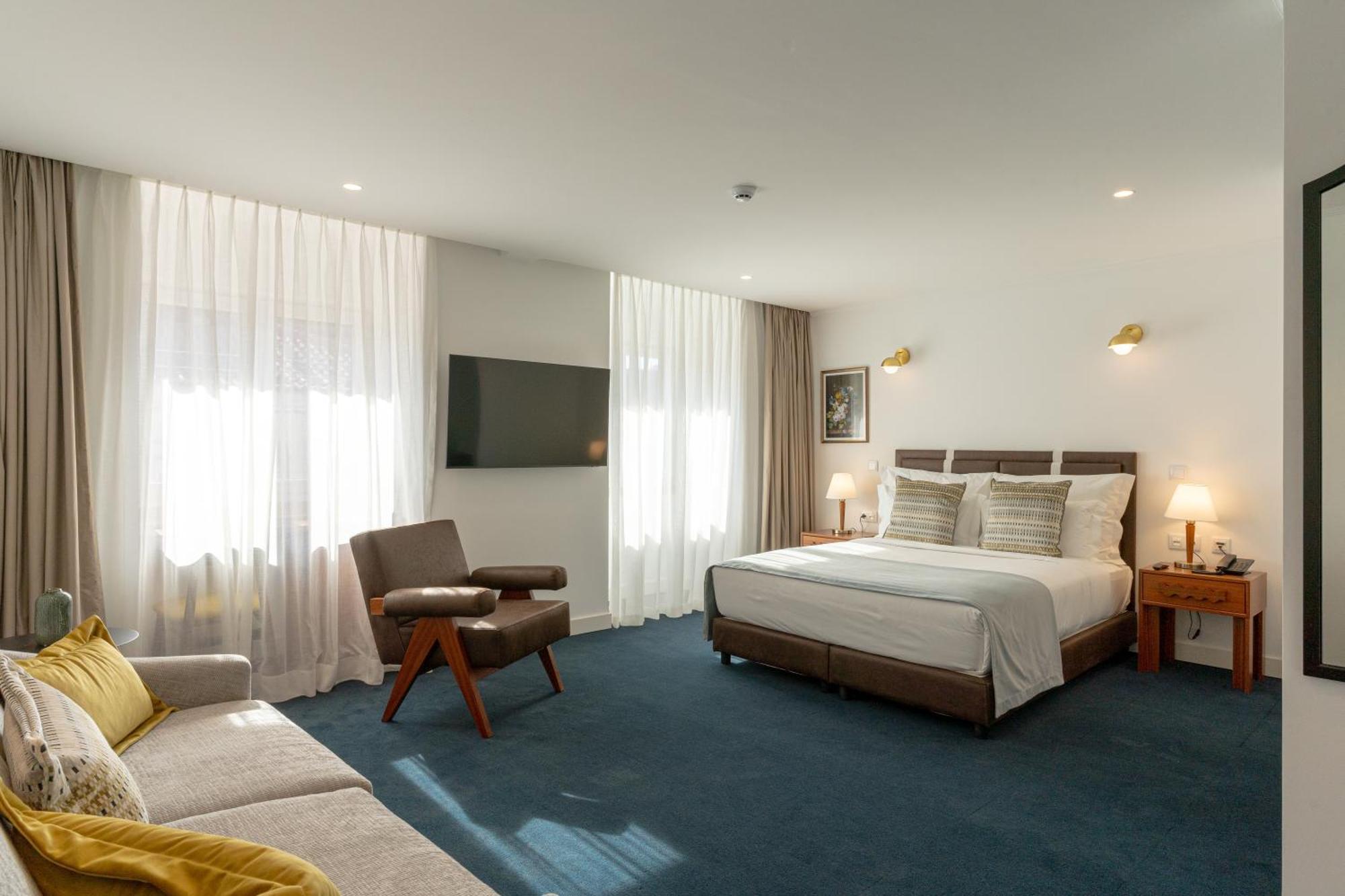 Westlight Lisboa Madalena Hotel Екстериор снимка